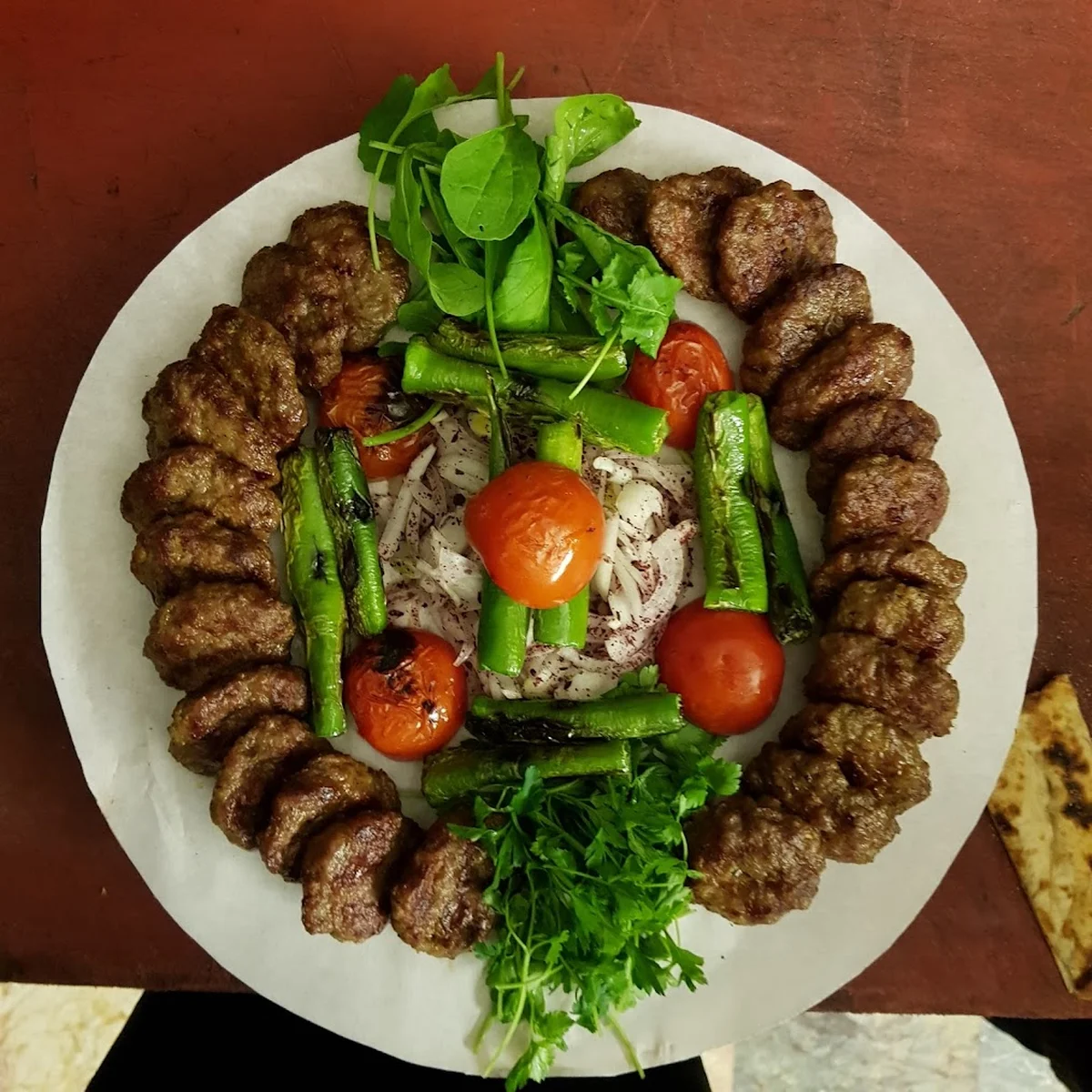 akova kilo ile etmangal pide kebap - Görsel 4