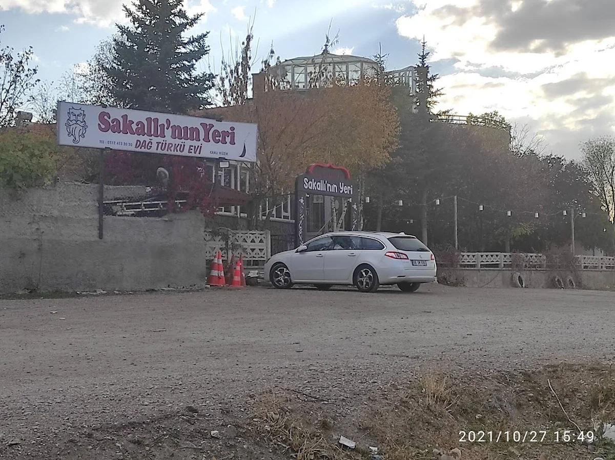 Sakallının Yeri Dağ Türkü Evi Restoran Rakı Balık Mangal - Görsel 2