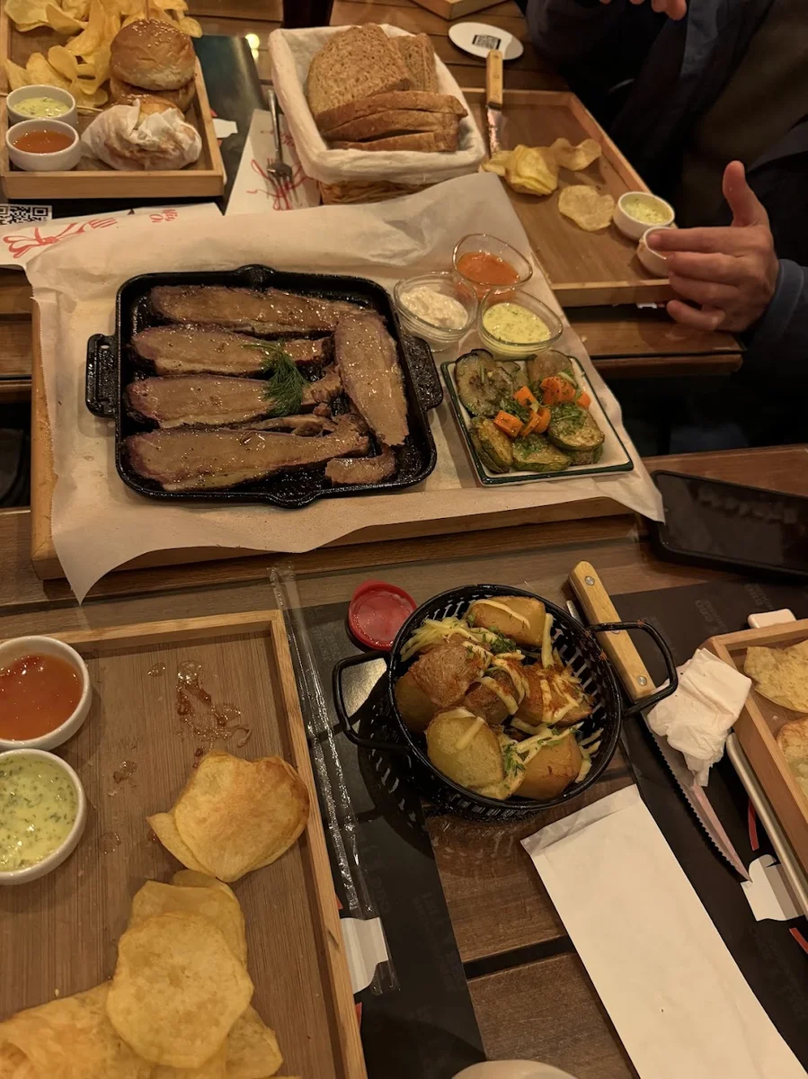 İsli BBQ Smoke House - Görsel 1