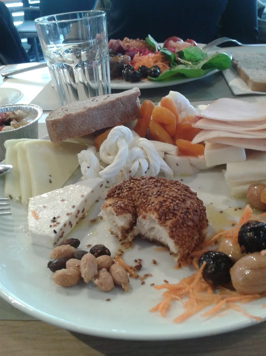 Elizinn Cafe Restaurant - Görsel 1