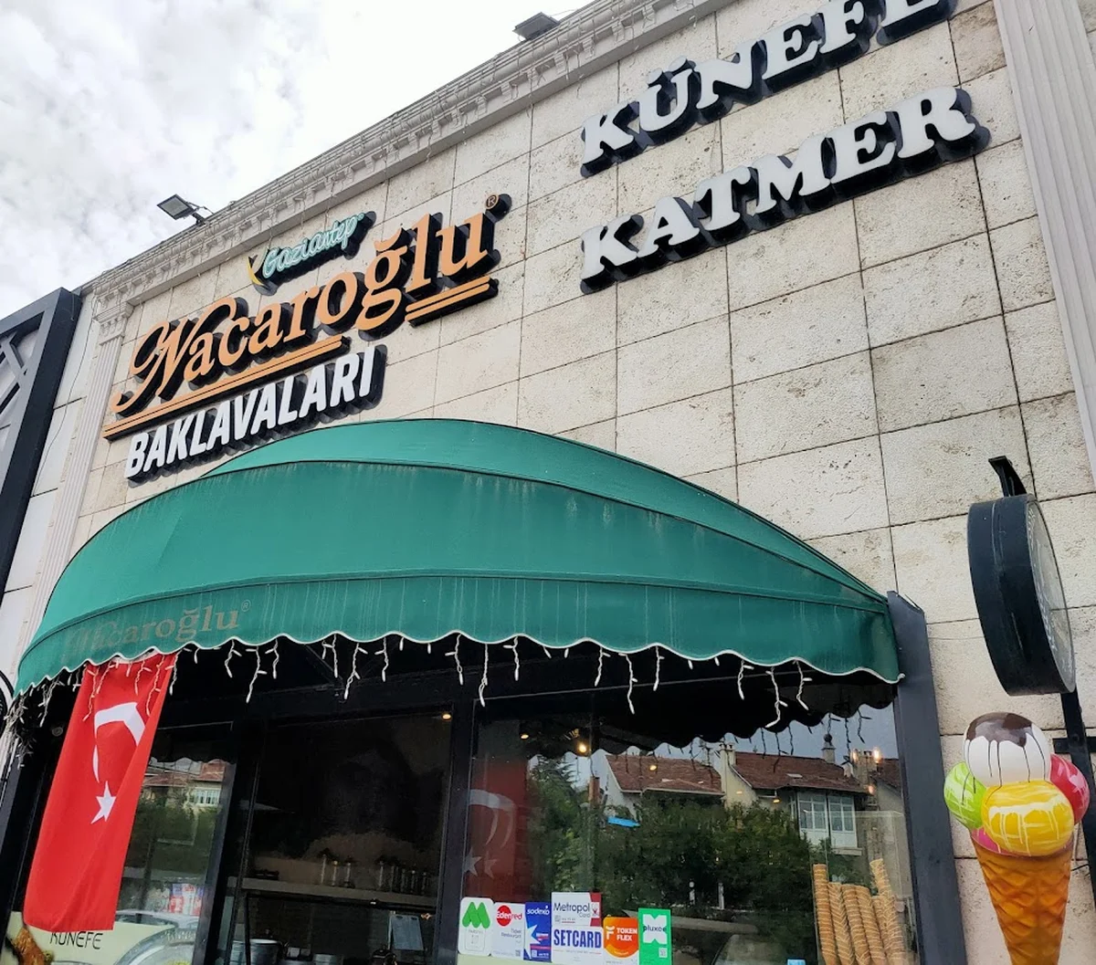 Nacaroğlu Baklava Künefe Katmer Kahvaltı Yaş Pasta Çayyolu - Görsel 9