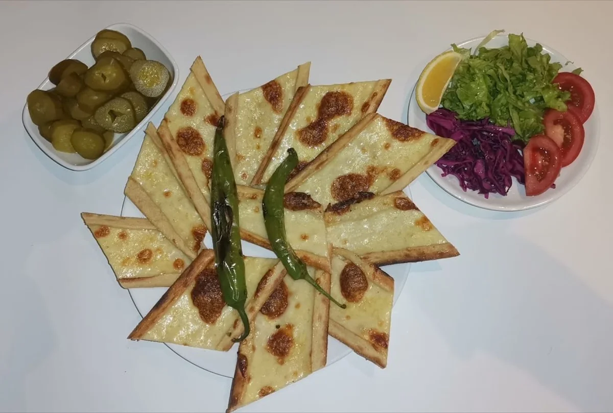 Konyalı Etli Ekmek.Mevlana Konyalı Etli Ekmek - Görsel 2