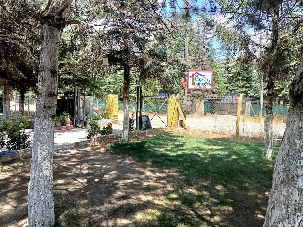 Özgür Bahçe Restaurant - Görsel 3
