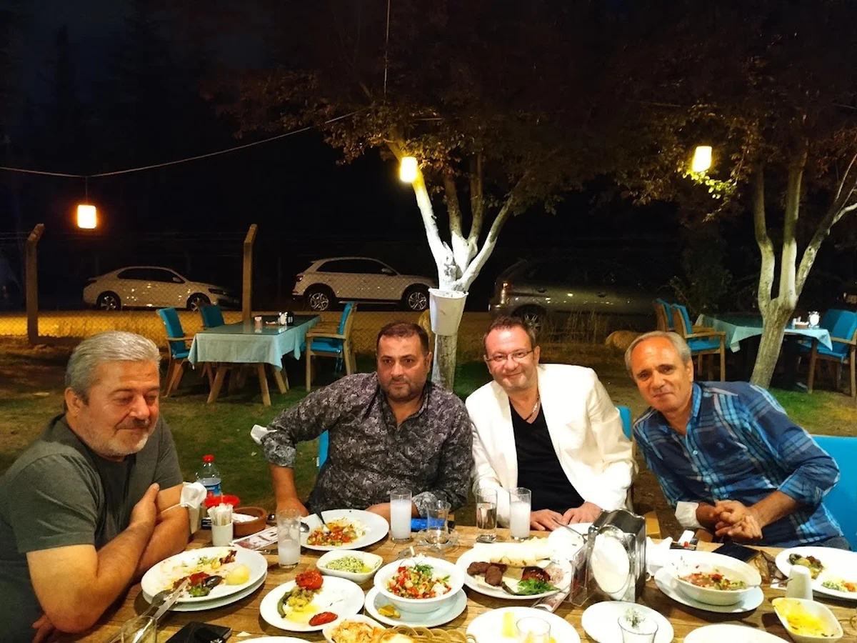 Özgür Bahçe Restaurant - Görsel 7