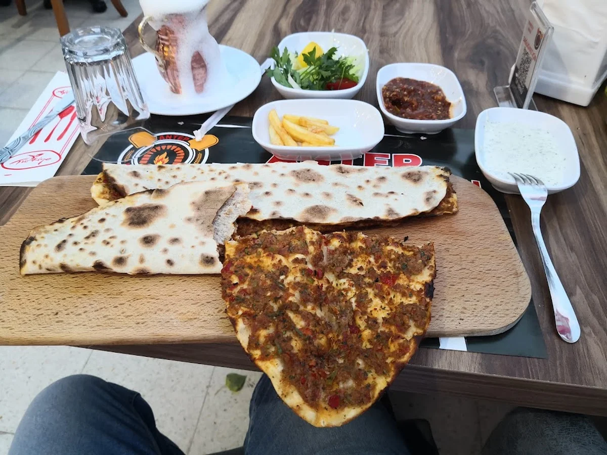 Antep Kürek Lahmacun - Görsel 1