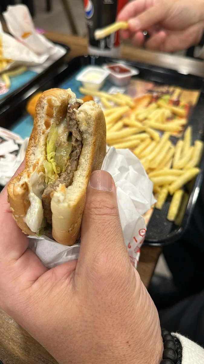 Saloon Burger Cebeci - Görsel 1