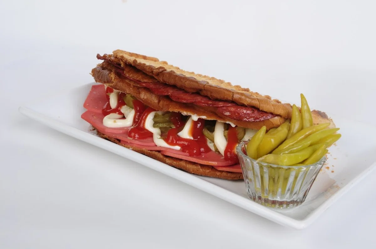 MEŞHUR KUMRUCU VE AYVALIK TOSTÇU EROL USTA - Görsel 1