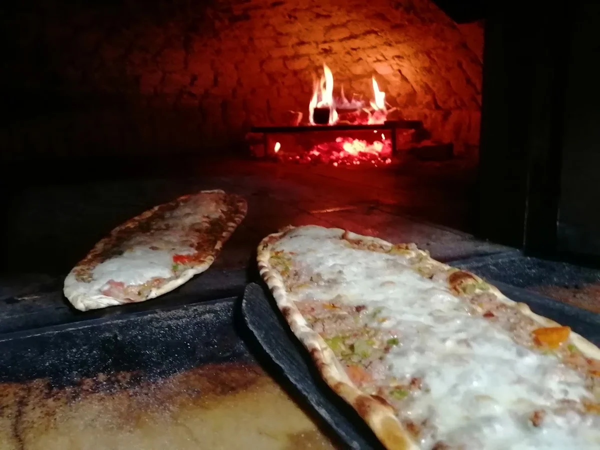 Dedem Köfte Pide Ve Kebap solonu - Görsel 1