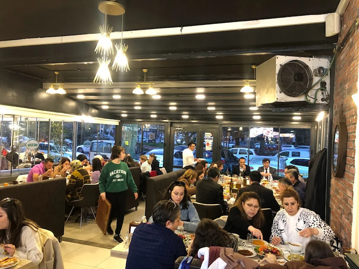 Tarihi İnegöl Köftecisi Nevzat Usta - Görsel 2