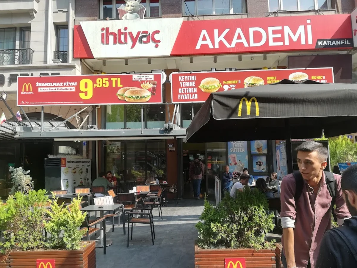 Karanfil McDonald’s - Görsel 3