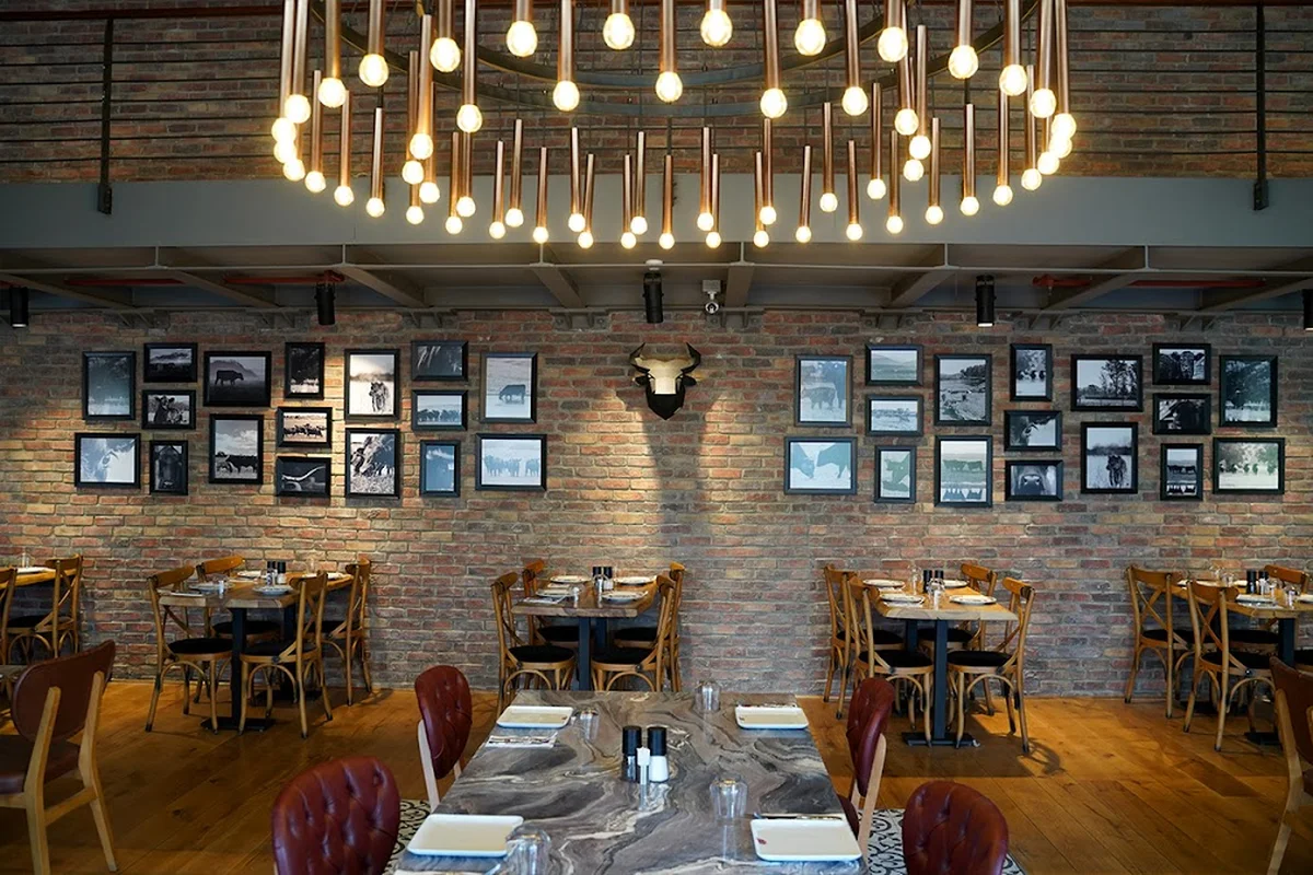 Beeves Grill & Brasserie - Görsel 1