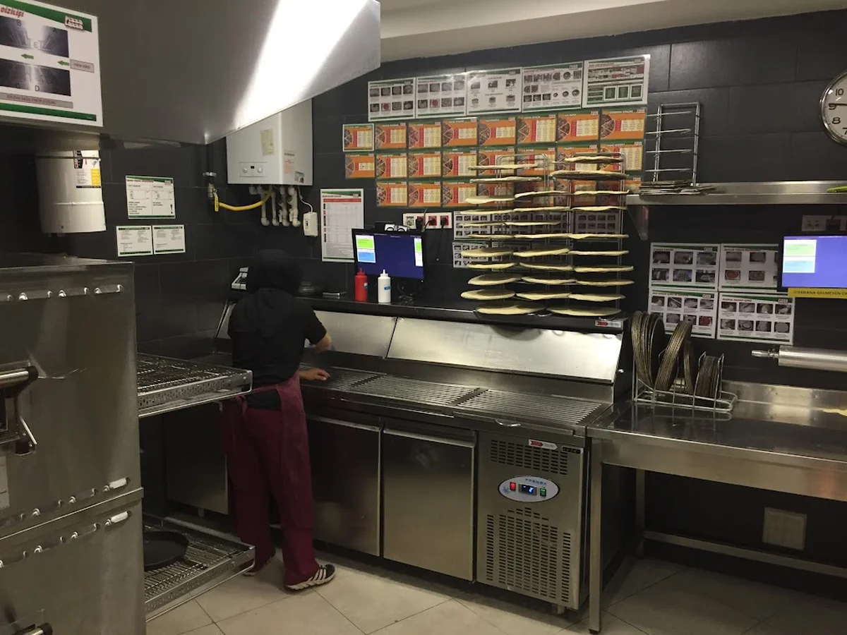 PizzaLazza Kayışdağı - Görsel 5