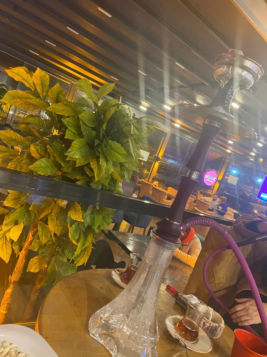 Shine Cafe&Lounghe Kayışdağı - Görsel 4