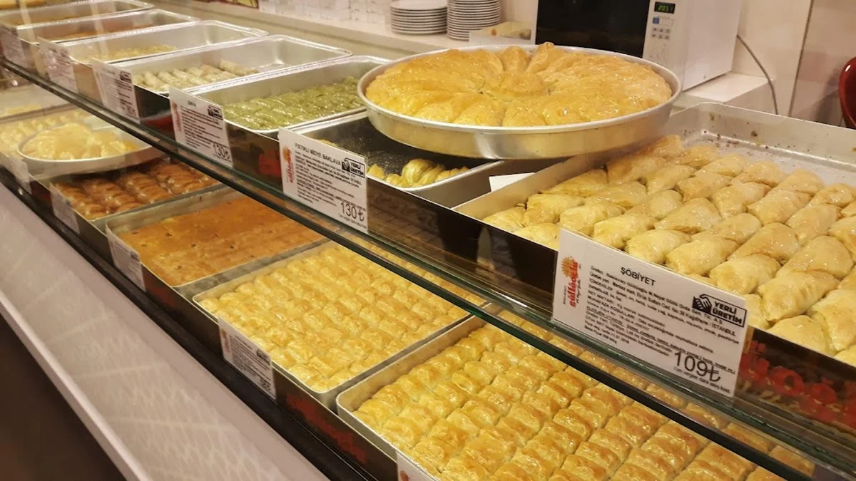 Baklavacı Güllüoğlu / Ataşehir - Görsel 3