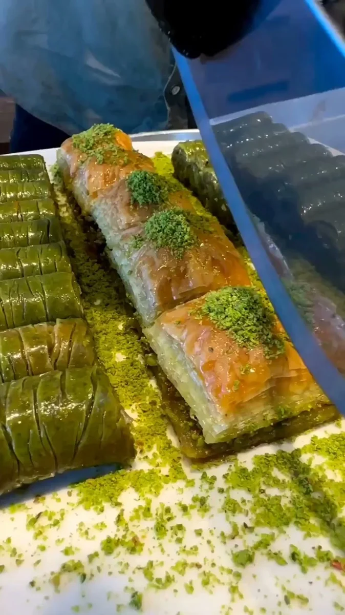 Baklavacı Güllüoğlu / Ataşehir - Görsel 4