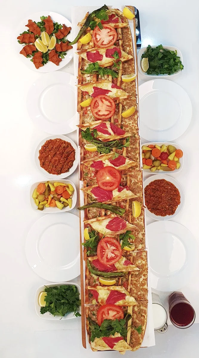 Konyatat Etli Ekmek - Görsel 5