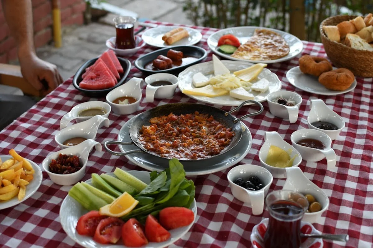 DEFNE BAHÇESİ KAHVALTI&MANGAL - Görsel 1