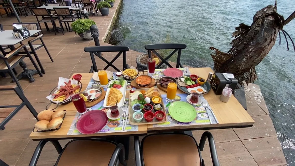 Yenikoy Spor Kulubu Tesisleri/Yeniköy Sahil Kafe Restoran - Görsel 6