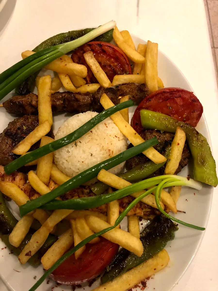 Gizli Bahçe Balık Restaurant ve Motel - Görsel 9