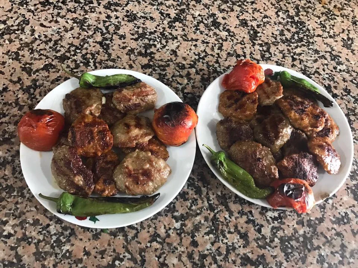 Köfteci Kara Tayakadın Şubesi - Görsel 4