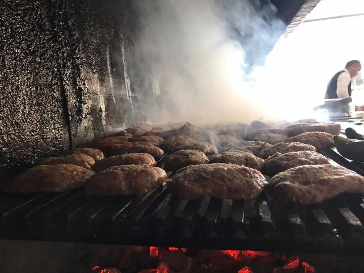 Köfteci Kara Tayakadın Şubesi - Görsel 5