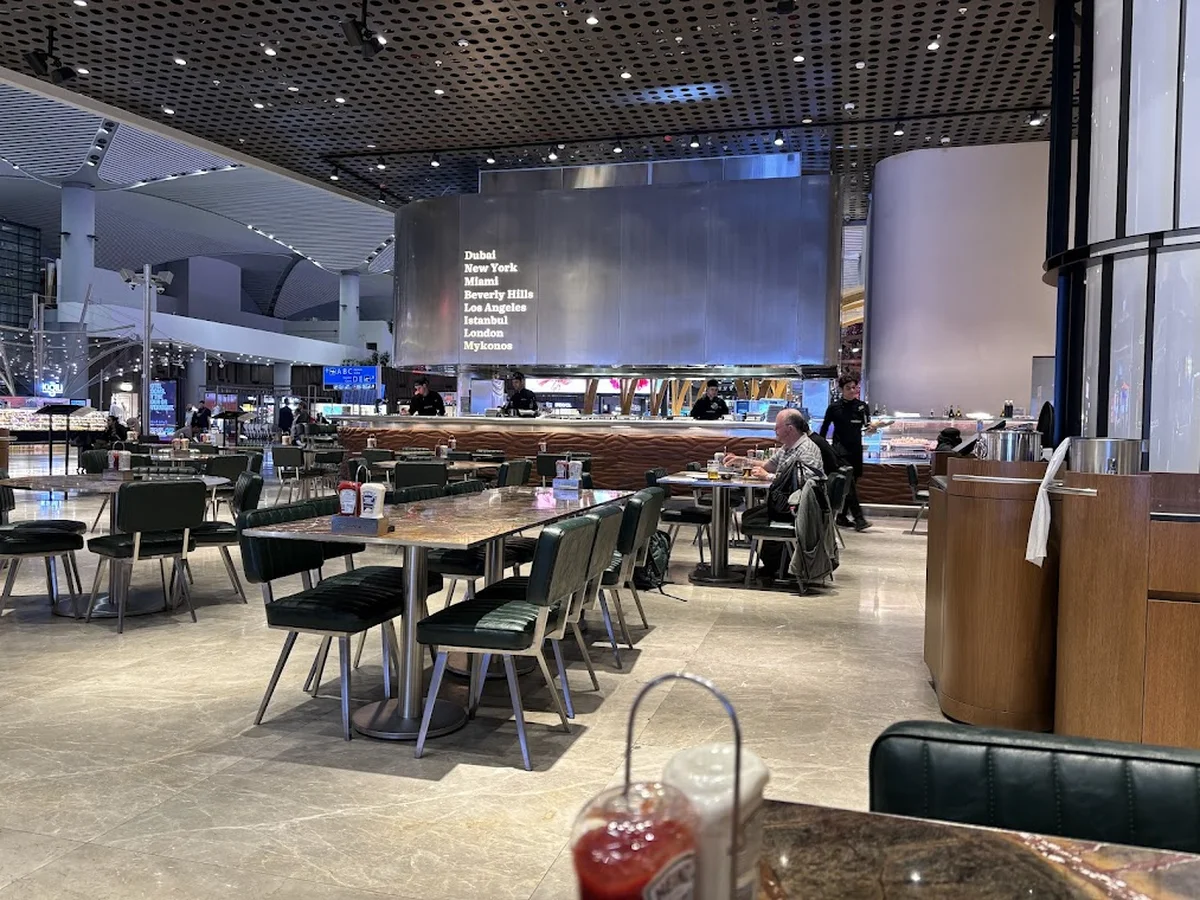 Saltbae Burger Istanbul Airport - Görsel 6