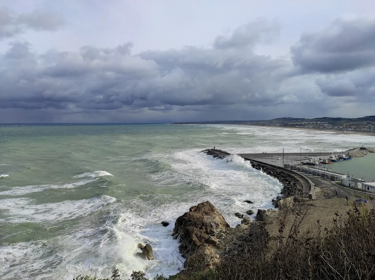 KARABURUN AKTİVİTE SOSYAL TESİSLERİ - Görsel 3