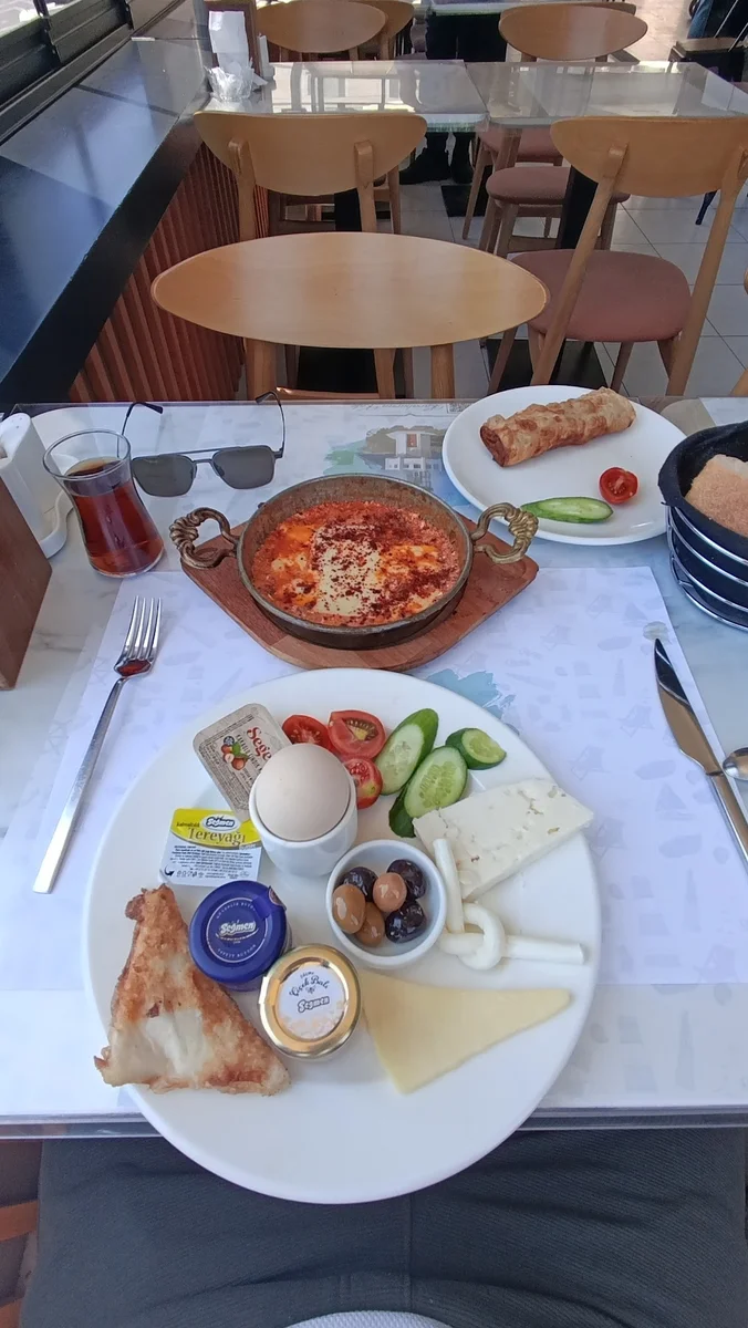 KARABURUN AKTİVİTE SOSYAL TESİSLERİ - Görsel 2