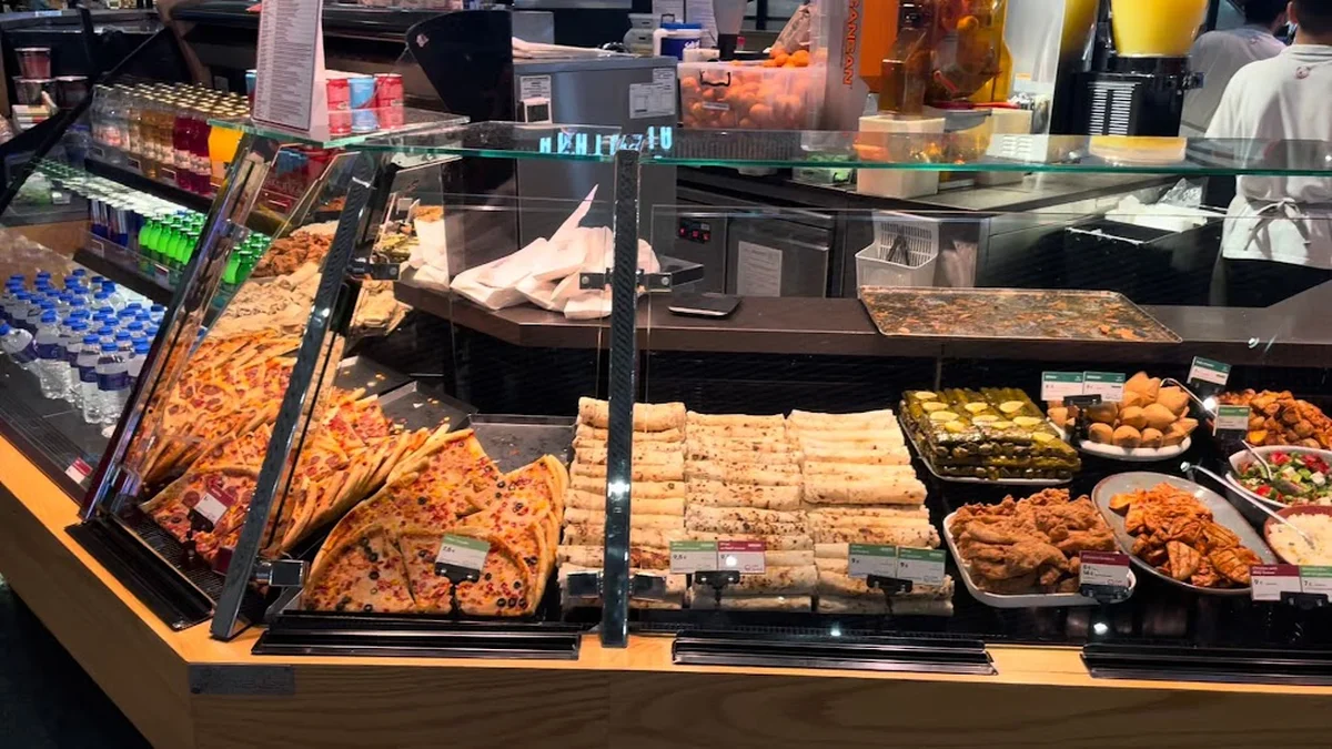 Food court GIA - Görsel 1