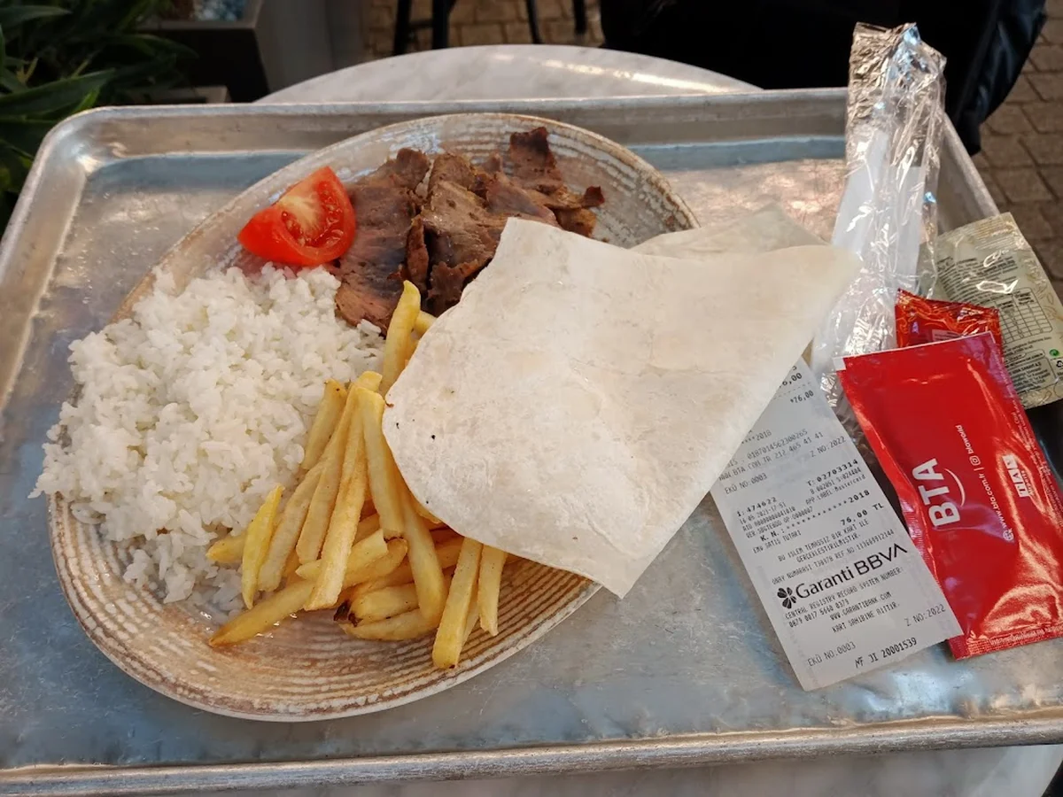 Food court GIA - Görsel 2