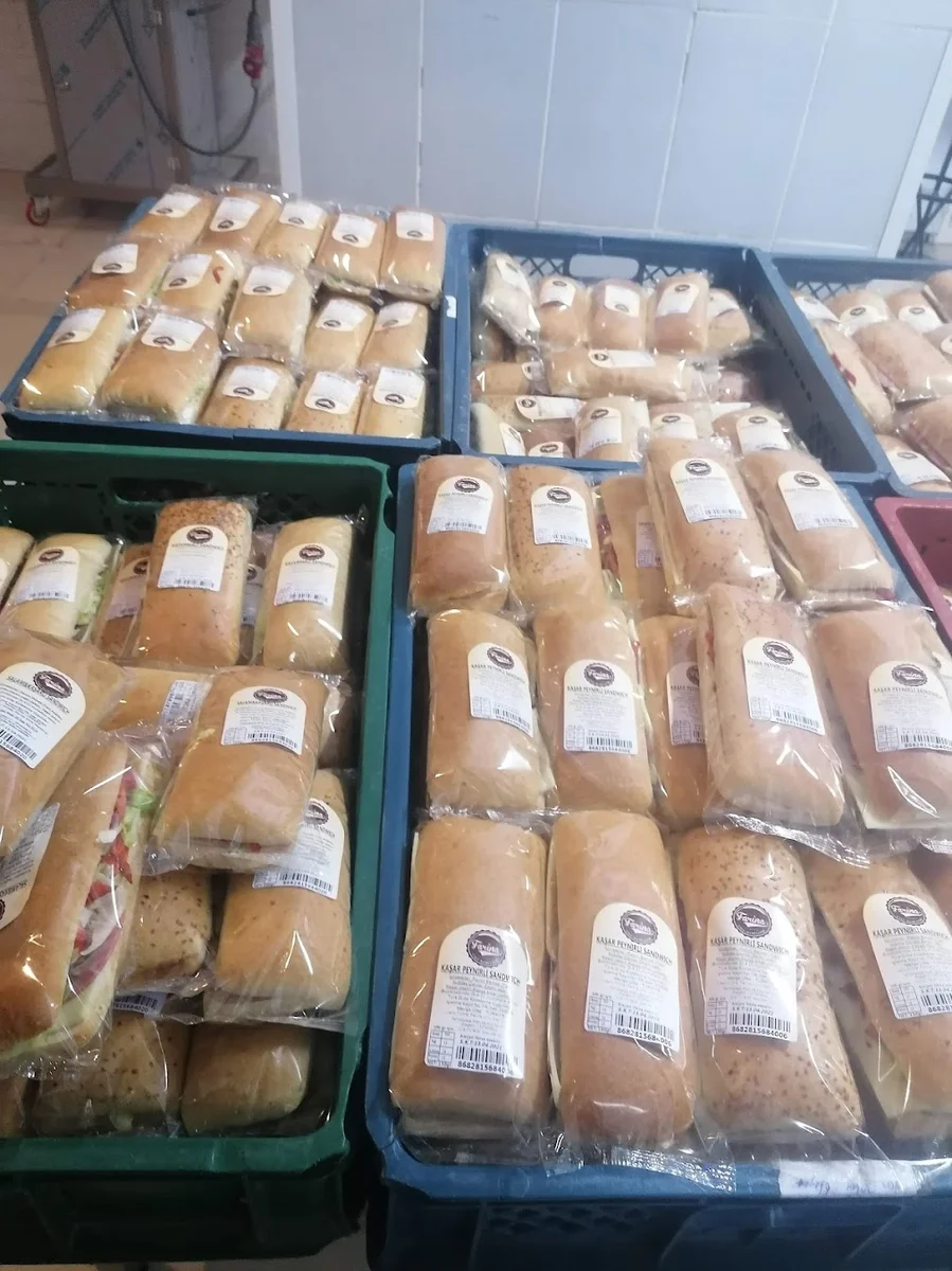 FARİNA SOĞUK SANDVİÇ VE UNLU MAMULLER - Görsel 1