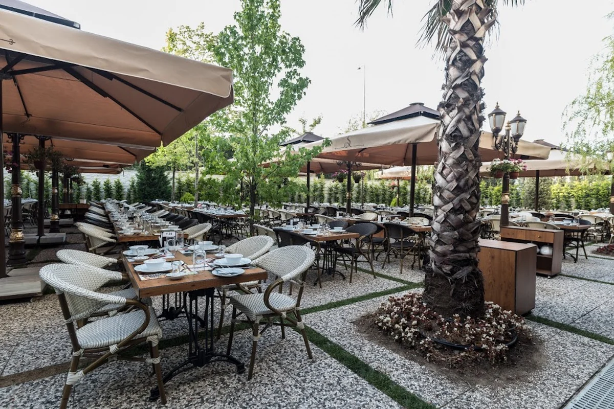 SARAYLI DÖNER & Et Restoran BAŞAKŞEHİR - Görsel 2