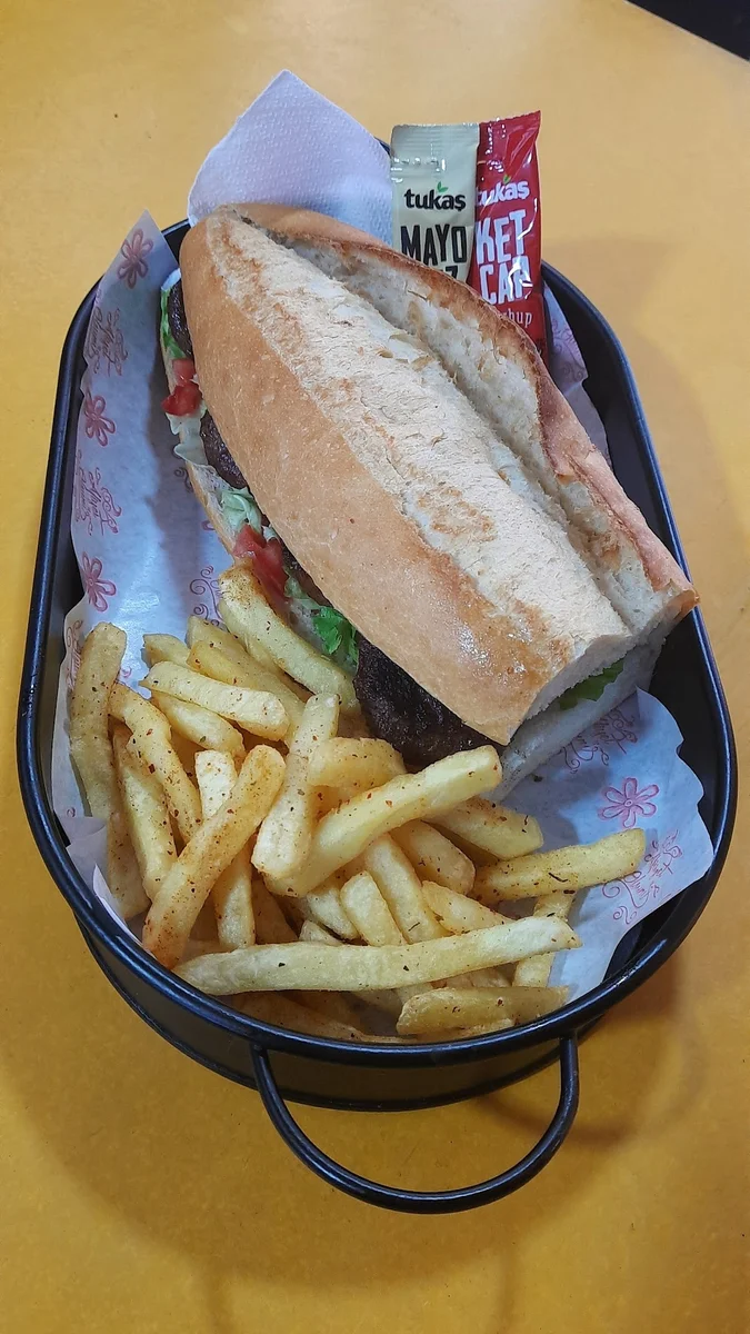 BURGER MAXİ - Görsel 3