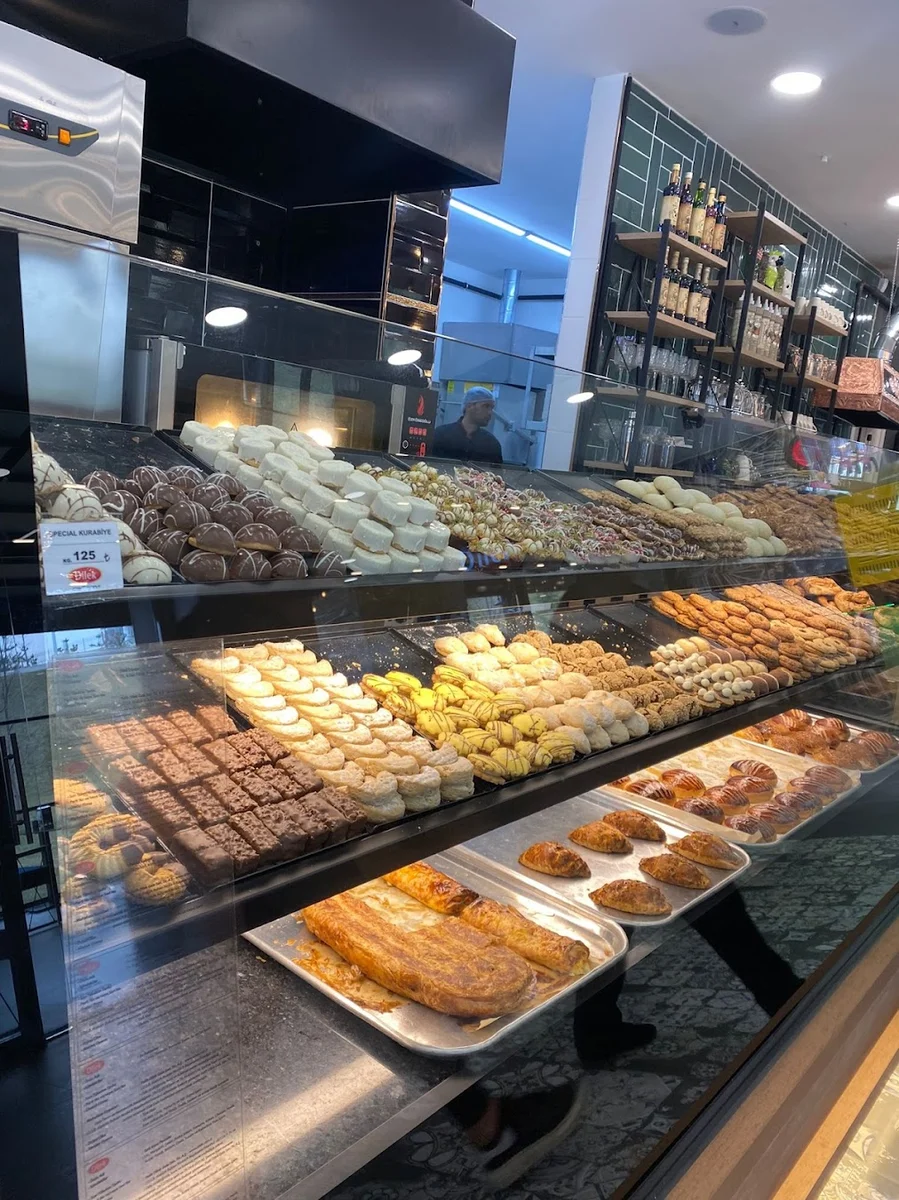 Dilek Pastanesi Çam Ve Sakura Şubesi - Görsel 4