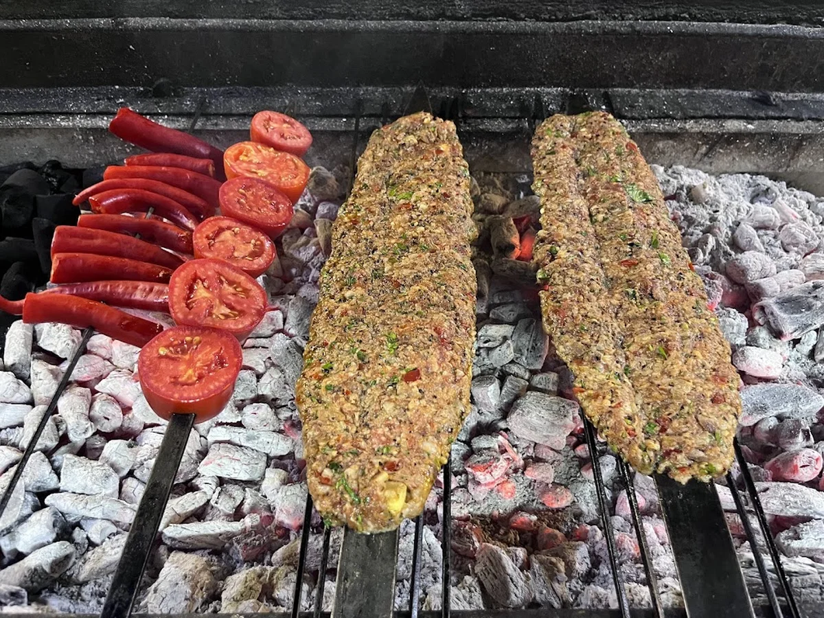 ACIBADEM SAHRA KEBAP & DÜRÜM EVİ - Görsel 3