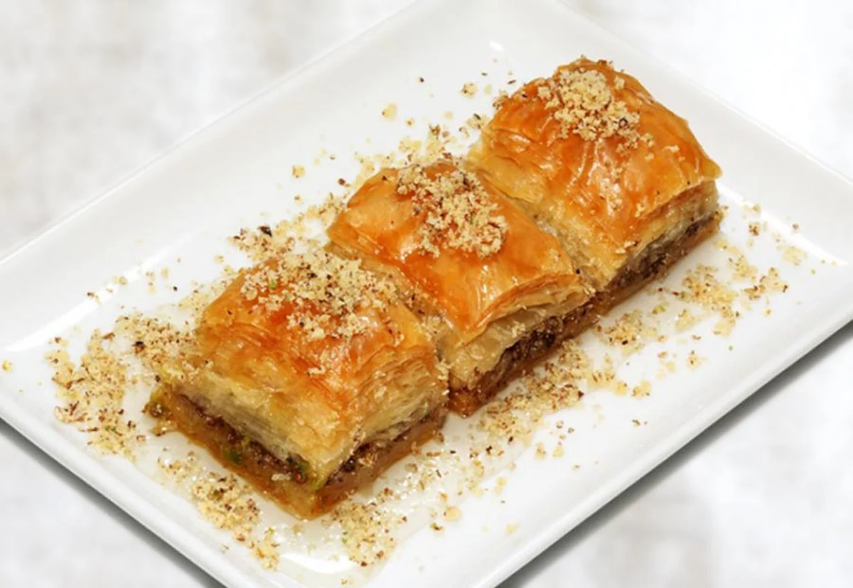 Sini Ev Böreği – Baklava - Görsel 2