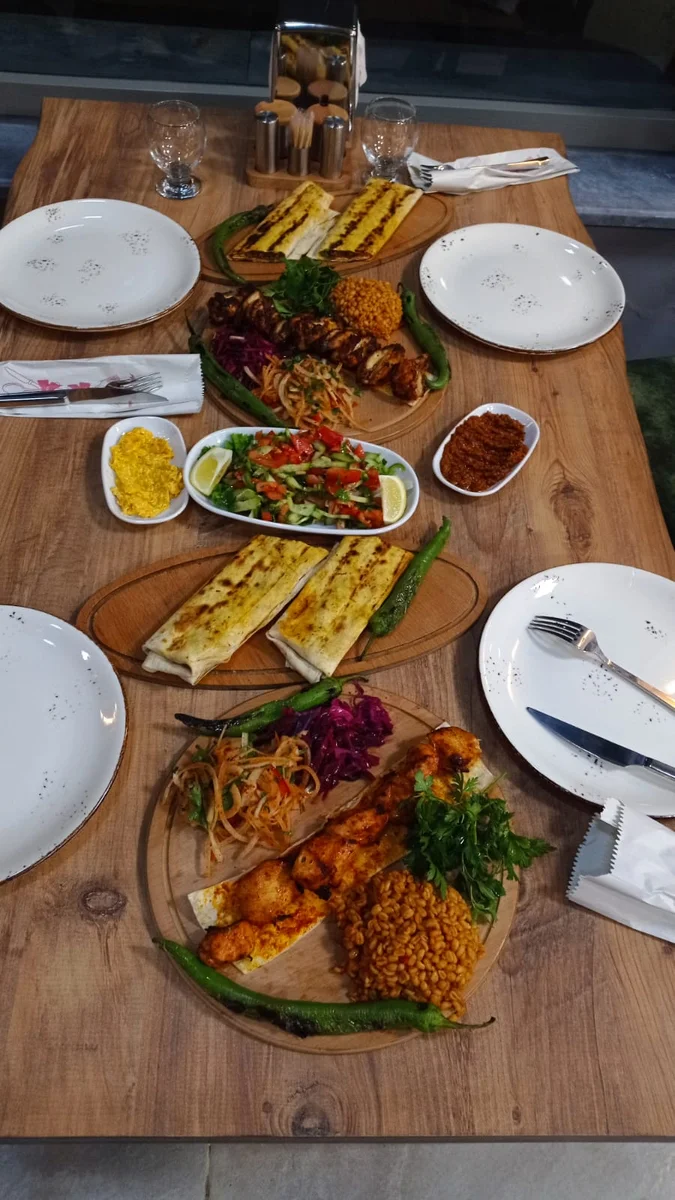 Melik Usta Kebap Pide Lahmacun Dürüm - Görsel 6