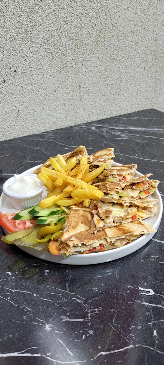 Craves Restaurant - Görsel 7