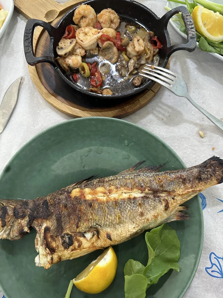 Arnavutköy Balıkçı Akman Balıkçılık & Restaurant - Görsel 6