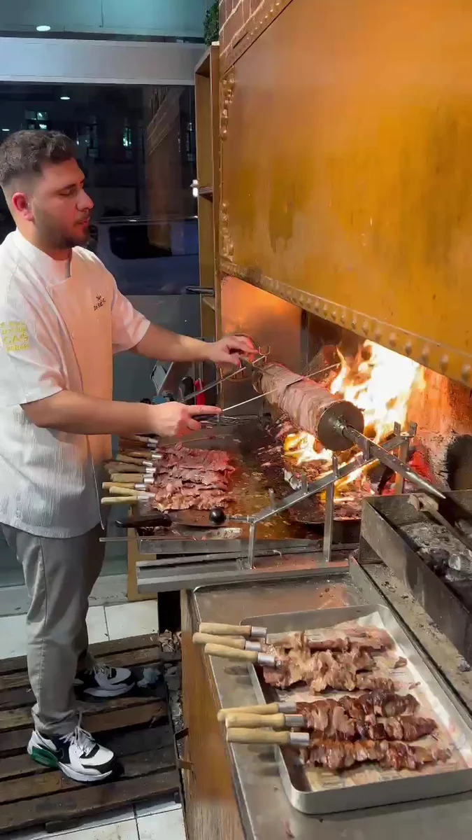EN MEŞHUR ERZURUM CAĞ KEBABI - Görsel 8