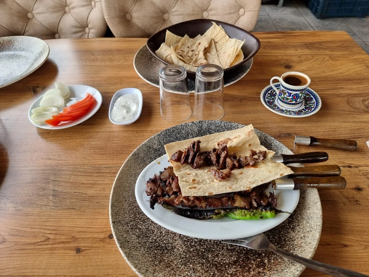 ÖZ ERZURUM CAĞ KEBAP - Görsel 4