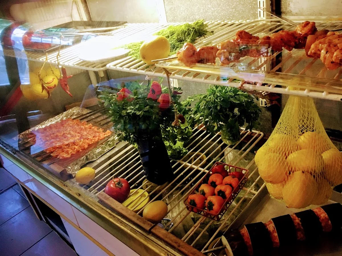 The Salaş ciğer şeftali kebabı (Kebap Evi) - Görsel 2