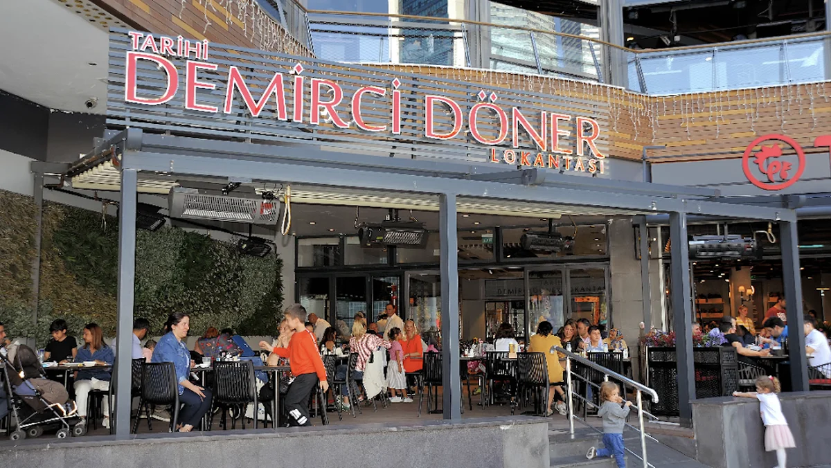 Tarihi Demirci Döner Lokantası Ataşehir Watergarden - Görsel 4