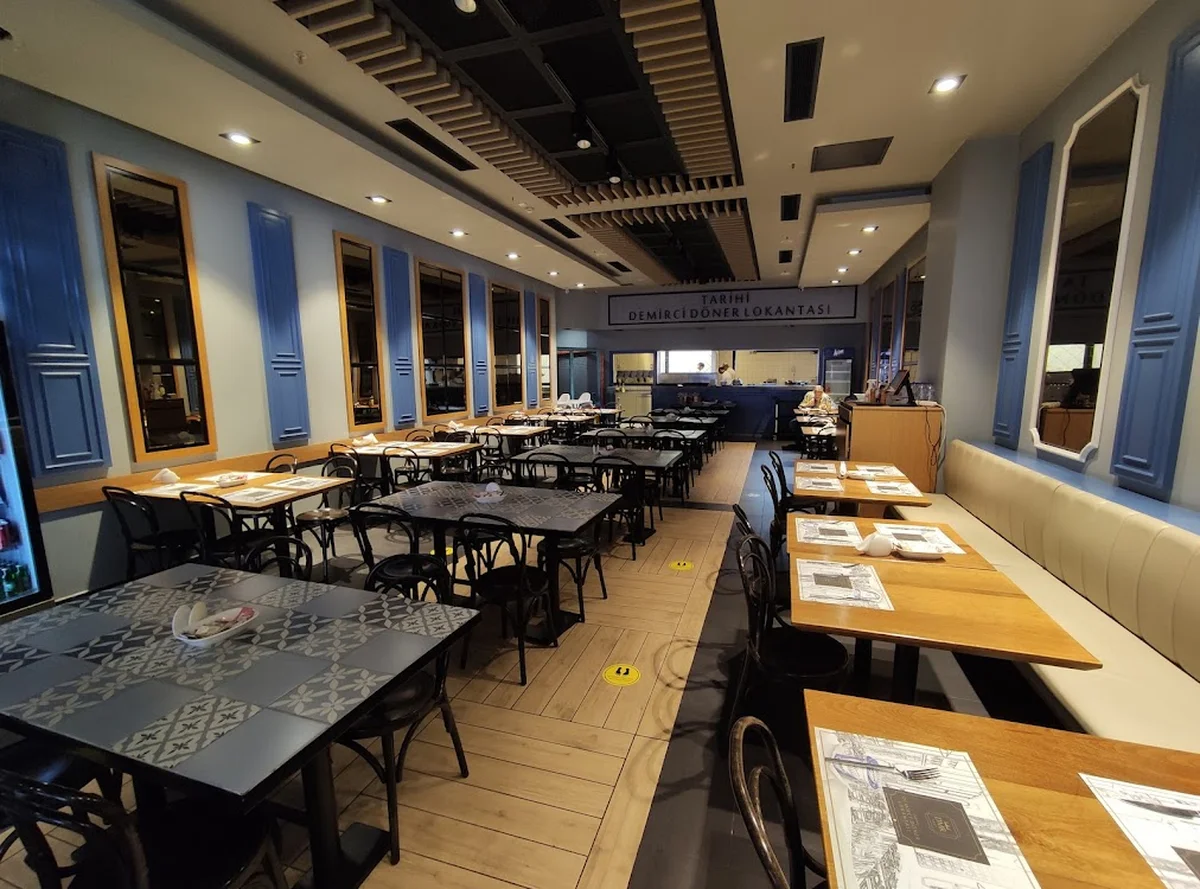 Tarihi Demirci Döner Lokantası Ataşehir Watergarden - Görsel 5