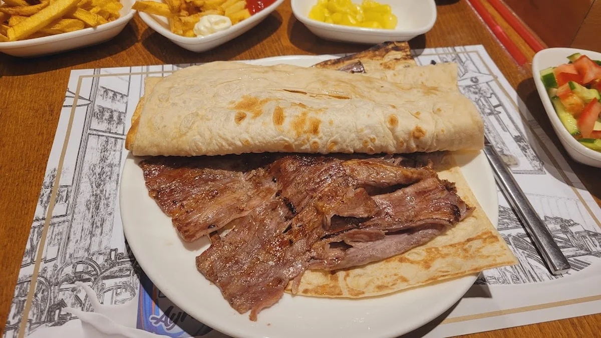 Tarihi Demirci Döner Lokantası Ataşehir Watergarden - Görsel 7