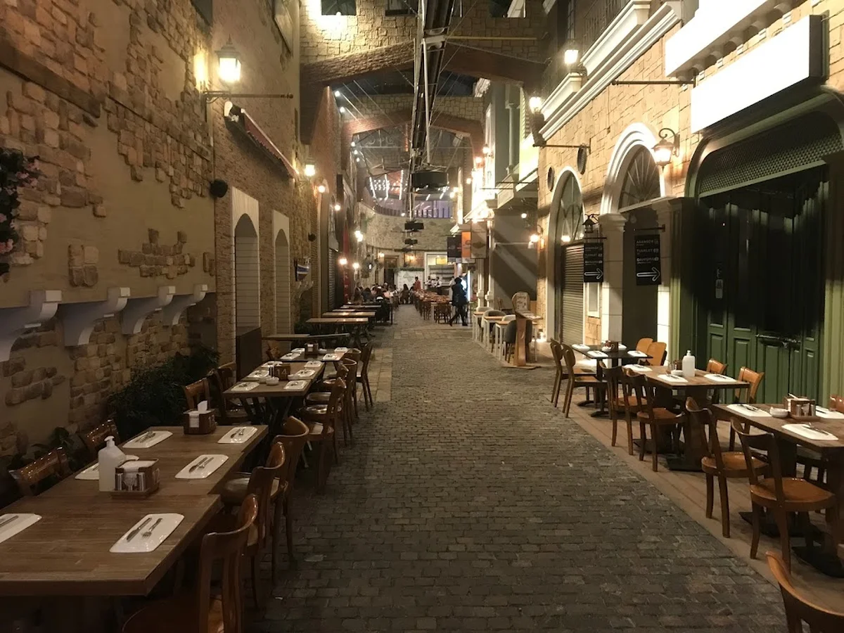 Gelgör Cağ Kebap Watergarden - Görsel 9