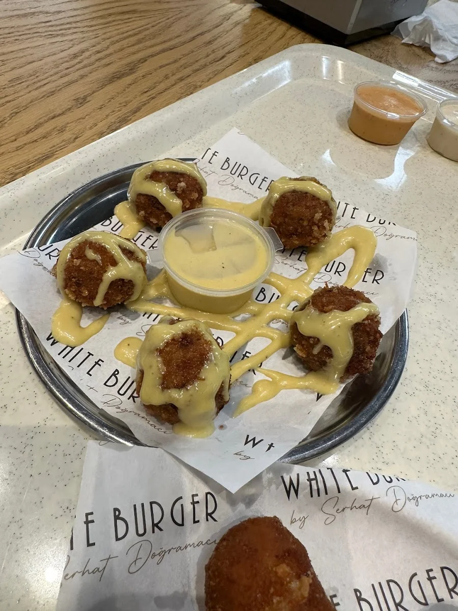 WHITE BURGER by Serhat Doğramacı ATAŞEHİR - Görsel 3