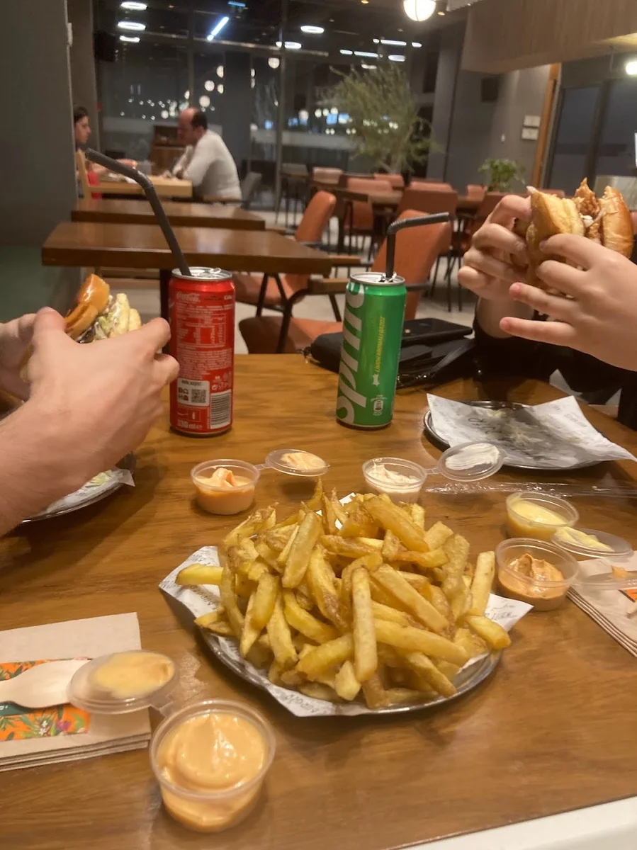 WHITE BURGER by Serhat Doğramacı ATAŞEHİR - Görsel 5