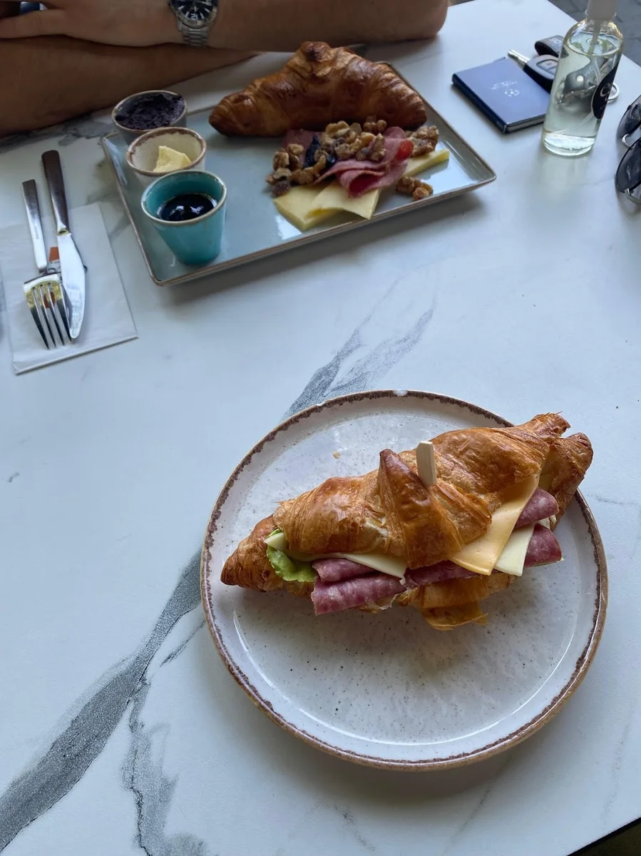 A Bit Of Eggo - Görsel 5