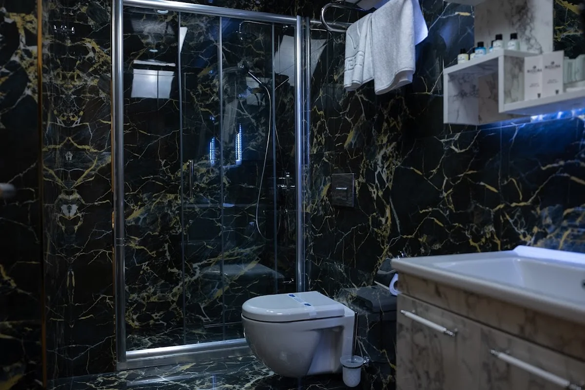 Golden River Hotel by Continent - Görsel 2